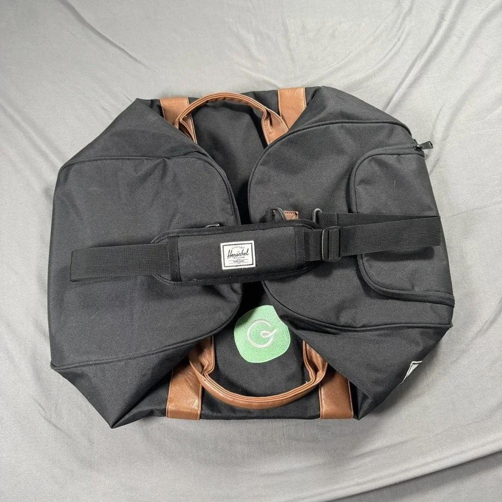 Herschel Novel Black Duffel Bag 43L‎ Carry-On Adjustable Strap Polyester Gym
